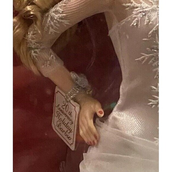 2008 Holiday Barbie - 20th Anniversary Special Edition NIB White Silver Dress - Picture 2 of 10
